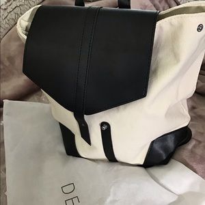Deux lux backpack